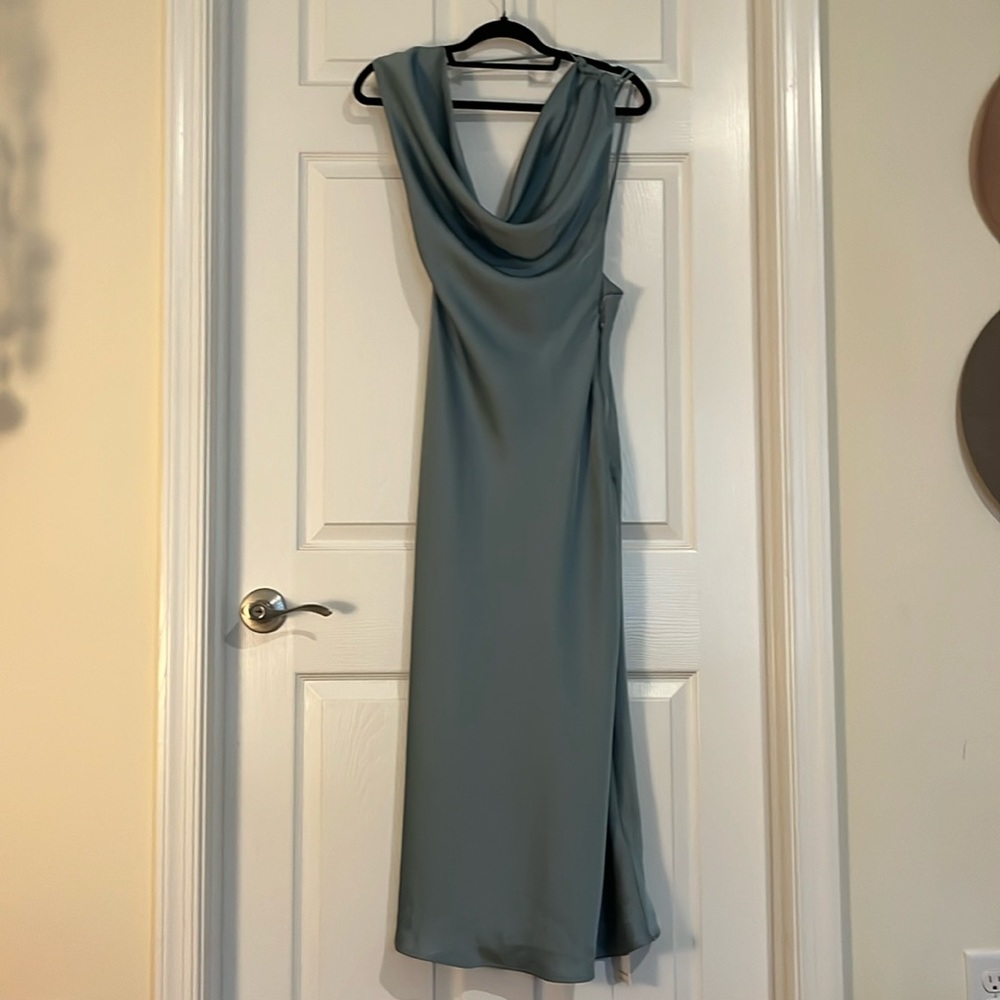 Commense Dress